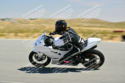 media/Apr-13-2025-TrackXperience (Sun) [[fb1ef998a6]]/Level 2 (Intermediate)/Turn 8 (Session 3)/